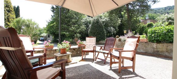 13 rooms Apartment in Capannori, Italy No. 108352 2