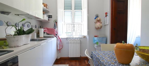 13 rooms Apartment in Capannori, Italy No. 108352 10