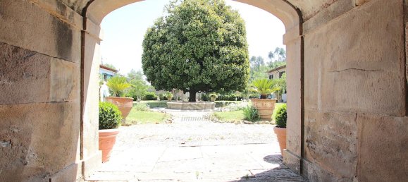 13 rooms Apartment in Capannori, Italy No. 108352 5