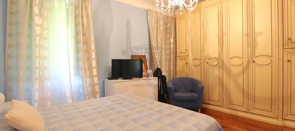 13 rooms Apartment in Capannori, Italy No. 108352 15