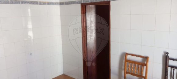2 bedrooms House in Portalegre, Portugal No. 26564 9