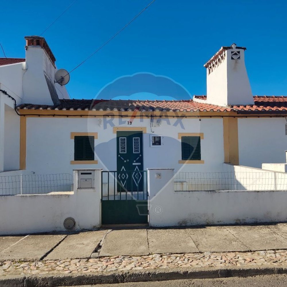 2 bedrooms House in Portalegre, Portugal No. 26564