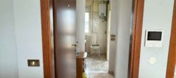 3-salle Appartement à Baranzate, Italy No. 222955 13