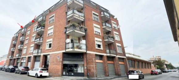 3-salle Appartement à Baranzate, Italy No. 222955 2