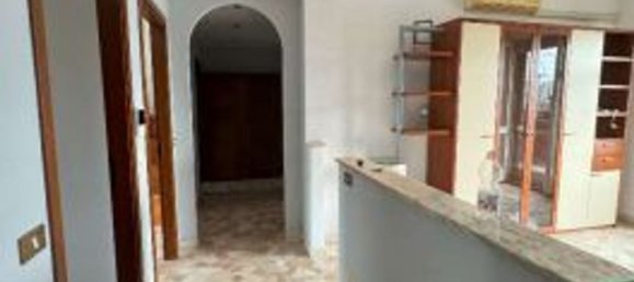 3-salle Appartement à Baranzate, Italy No. 222955 8