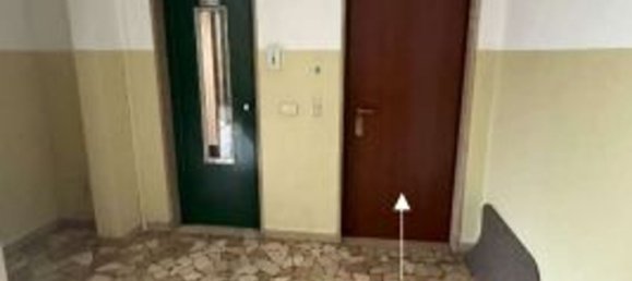 3-salle Appartement à Baranzate, Italy No. 222955 6