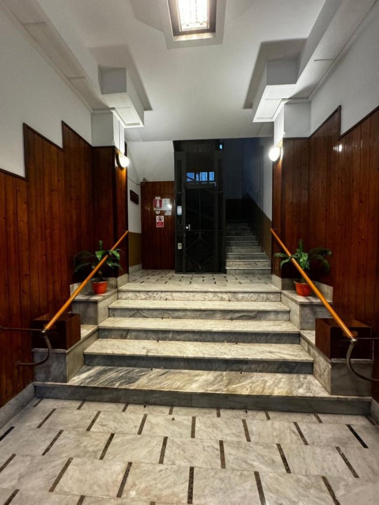 Apartamento de 3 dormitorios en Palermo, Italy No. 328470