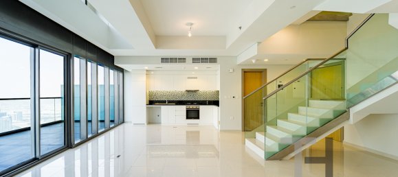 Дуплекс с 2 спальнями в Бизнес-Бэй, ОАЭ № 30556 2