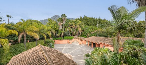 4 bedrooms Villa in Marbella, Spain No. 47920 17