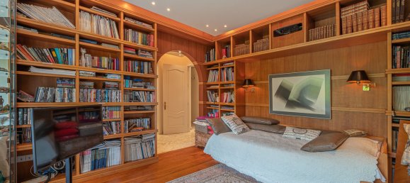 4 bedrooms Villa in Marbella, Spain No. 47920 38