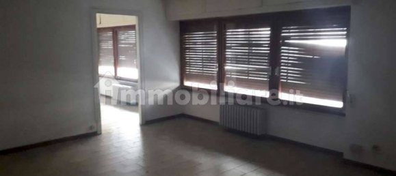 3 rooms Office in Livorno, Italy No. 91358 3