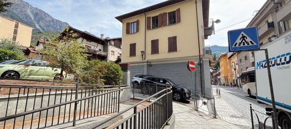 6 rooms Apartment in Saint Vincent, Italy No. 300103 2