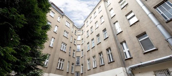 3 rooms Building in Prenzlauer Berg, Germany No. 29850 6