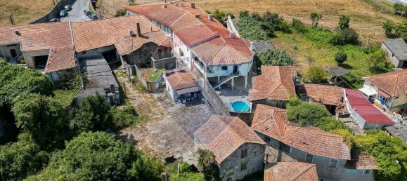 5 chambres Maison à Sao Mamede de Infesta, Portugal No. 26825 11