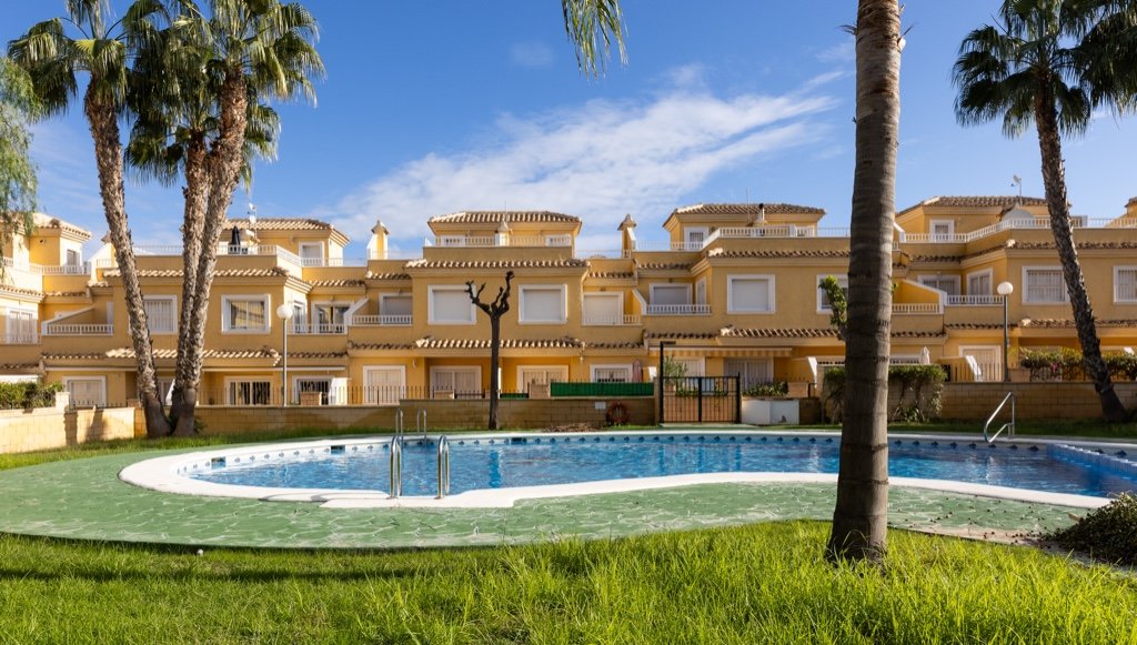 3 bedrooms Townhouse in Los Altos, Spain No. 133033