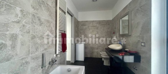 2 bedrooms Apartment in Milan, Italy No. 332252 16