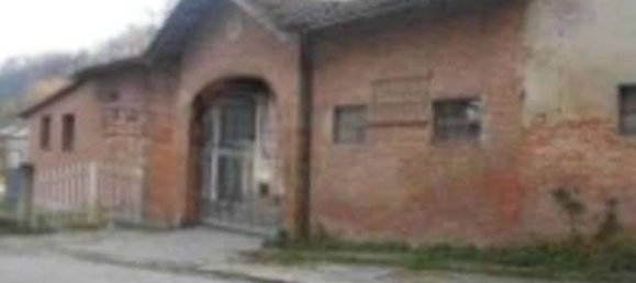 Imóvel comercial de 1 divisão em Rocca d'Arazzo, Italy N.º 330725 2