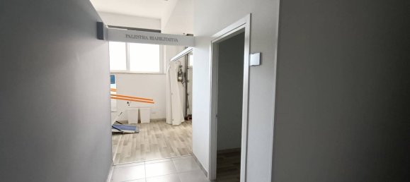 5 rooms Building in Fermo, Italy No. 106135 7