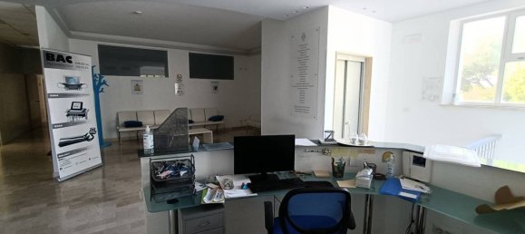 5 rooms Building in Fermo, Italy No. 106135 11