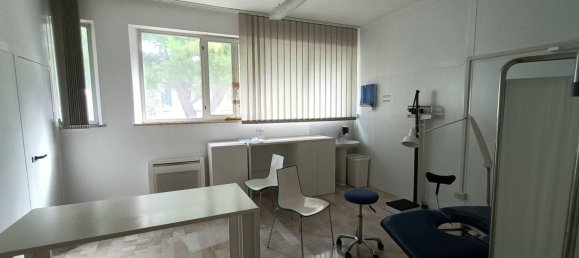 5 rooms Building in Fermo, Italy No. 106135 15