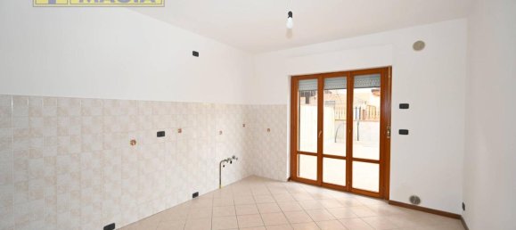 3 rooms Apartment in Castel di Lama, Italy No. 79524 2