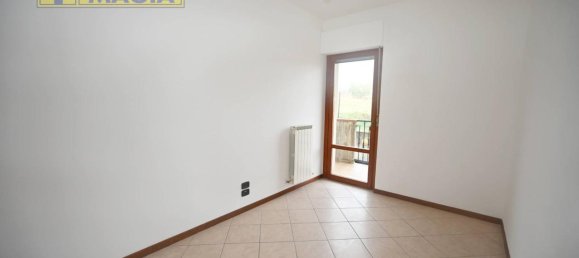 3 rooms Apartment in Castel di Lama, Italy No. 79524 4
