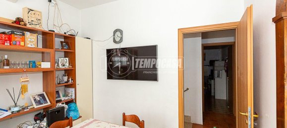 3 rooms Apartment in Castelnuovo Bocca d'Adda, Italy No. 234400 5