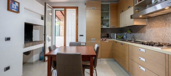 3 Schlafzimmer Villa in Casarano, Italy, Nr. 130902 8