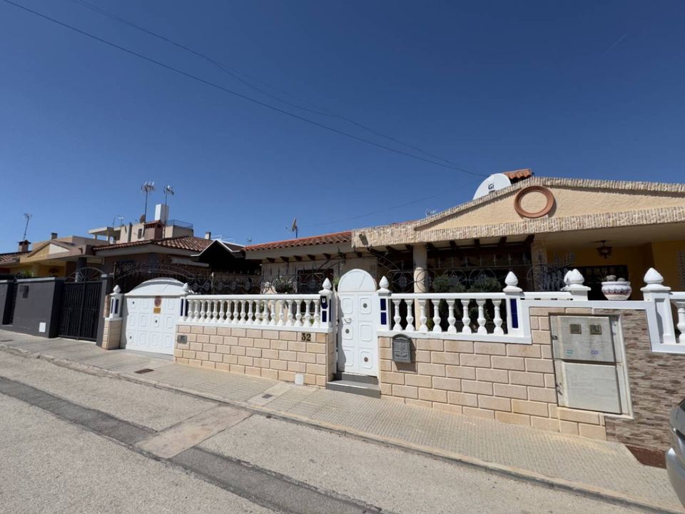 3 bedrooms Townhouse in Benijofar, Spain No. 190768