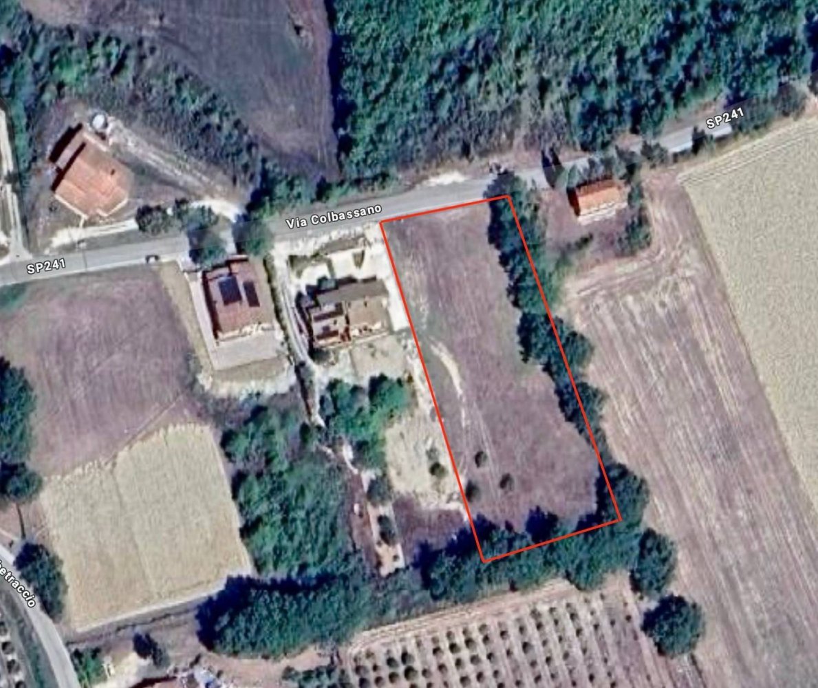 4000m² Land in Fossato di Vico, Italy No. 45085