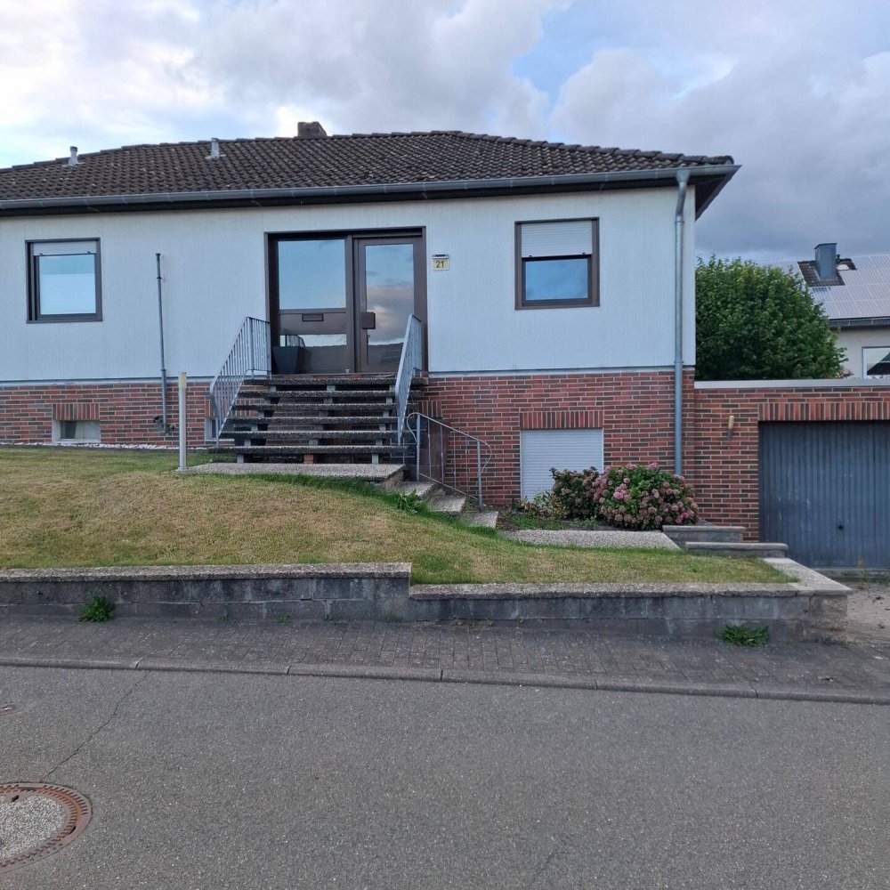 Bungalow de 4 dormitorios en Waldeck-Frankenberg, Germany No. 290263