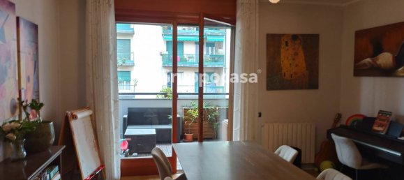 2 bedrooms Apartment in Milan, Italy No. 245332 9