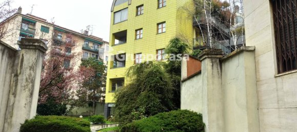 2 bedrooms Apartment in Milan, Italy No. 245332 23