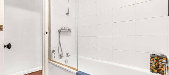 2 bedrooms House in London, United Kingdom No. 12378 15