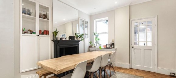 2 bedrooms House in London, United Kingdom No. 12378 8