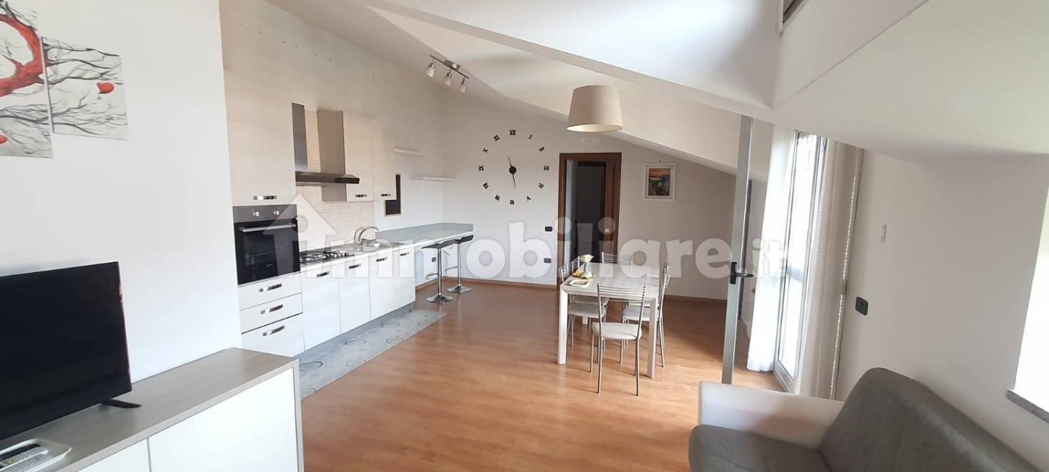 Ático de 2 dormitorios en Acerra, Italy No. 148712