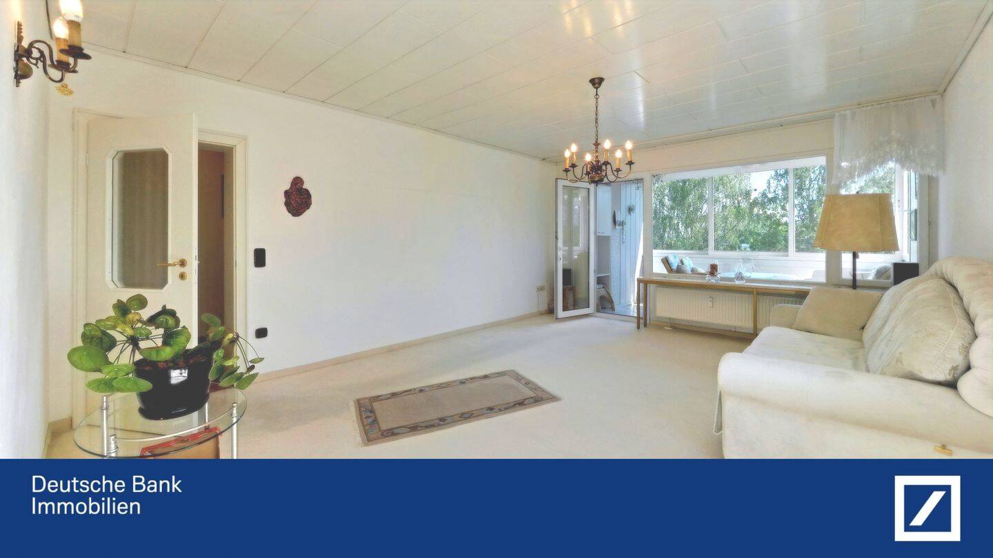 Квартира с 3 спальнями в Neu-Ulm, Германия № 138463