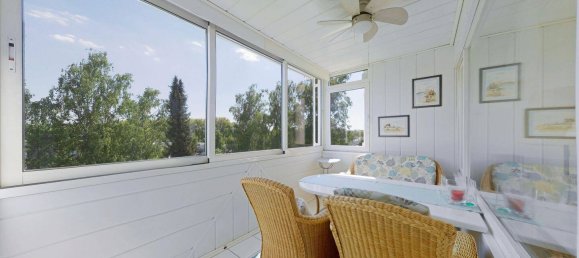 Квартира с 3 спальнями в Neu-Ulm, Германия № 138463 3