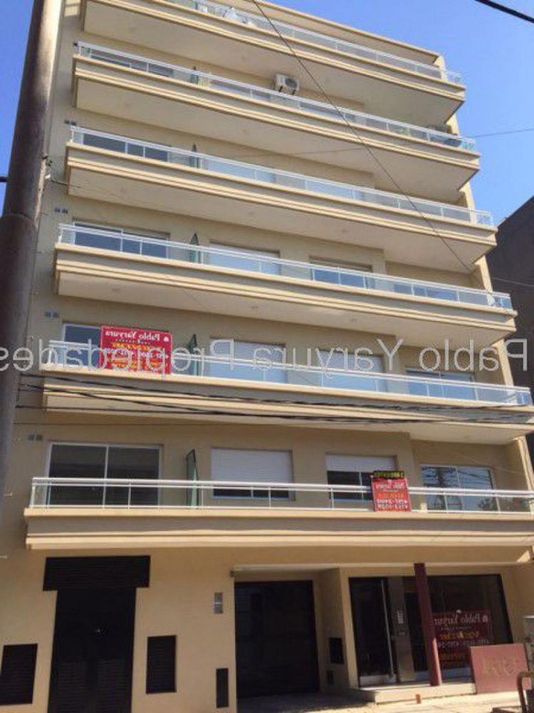 2 bedrooms Apartment in Tres de Febrero, Argentina No. 7991