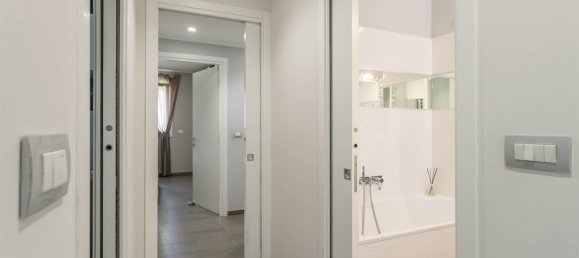 3 bedrooms Villa in Masate, Italy No. 295134 13