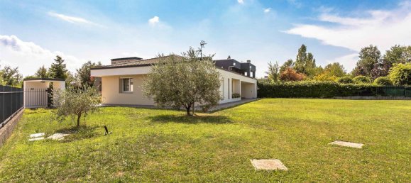 3 bedrooms Villa in Masate, Italy No. 295134 32