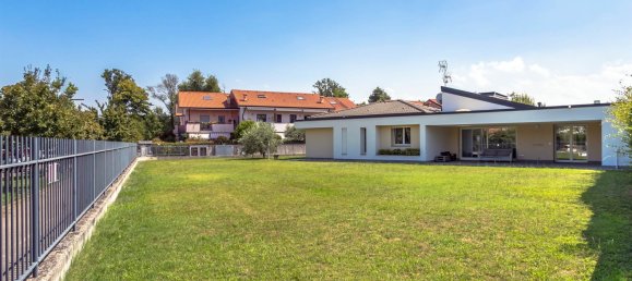 3 bedrooms Villa in Masate, Italy No. 295134 31