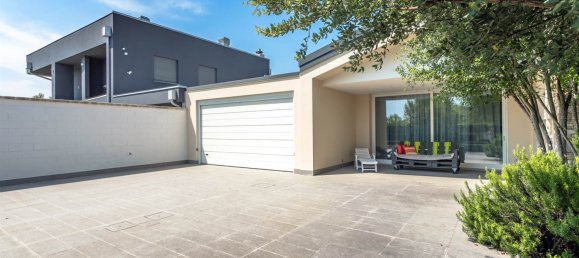 3 bedrooms Villa in Masate, Italy No. 295134 44