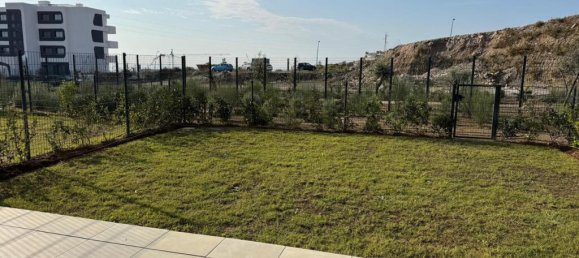 Apartamento de 2 dormitorios en Fuengirola, Spain No. 190804 3