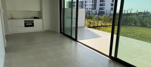 Apartamento de 2 dormitorios en Fuengirola, Spain No. 190804 2