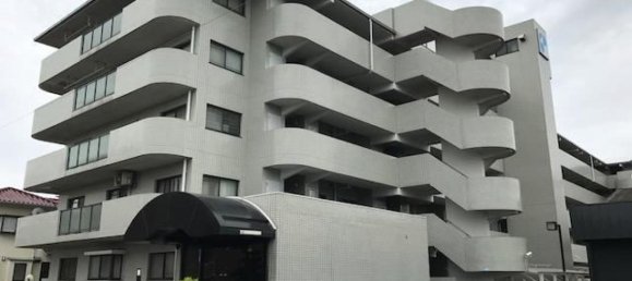 4 bedrooms Apartment in Shizuoka, Japan No. 7334 2