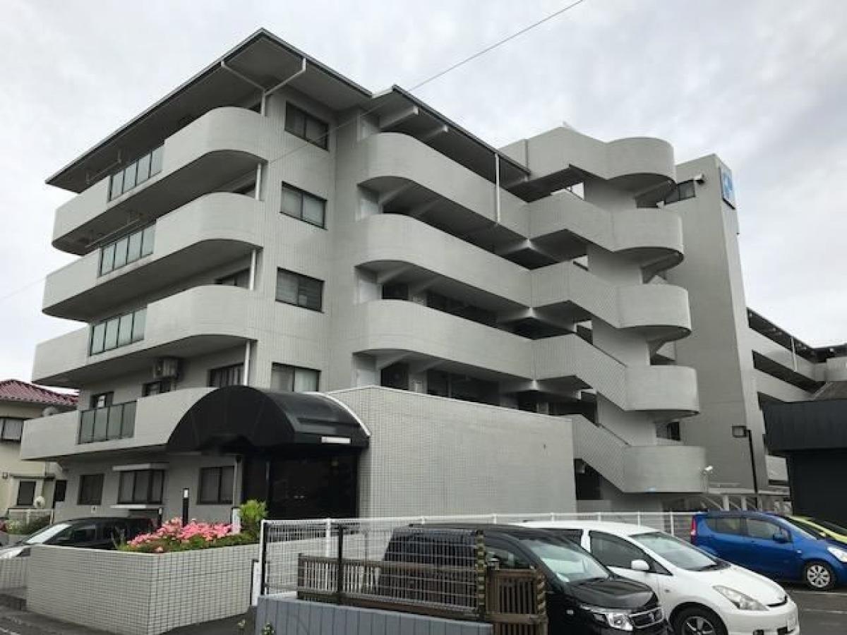 4 bedrooms Apartment in Shizuoka, Japan No. 7334