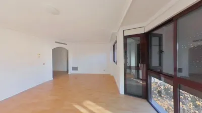 3 bedrooms Apartment in Madrid, Spain No. 178854