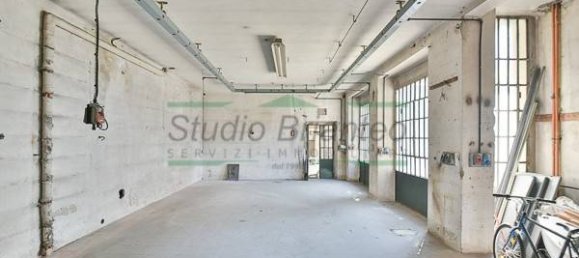 4 rooms Commercial property in Giussano, Italy No. 80102 12