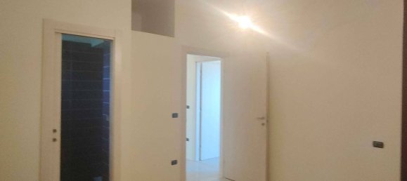 Casa de 6 divisões em Acquaviva Picena, Italy N.º 159564 29